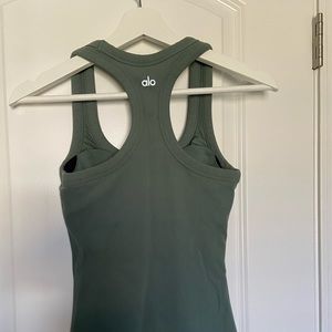 alo yoga ribbed tank | color: light green | size: S